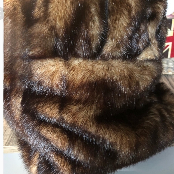 🍂 EXTRA LARGE FAUX MINK TRAVEL BAG - Picture 6 of 8